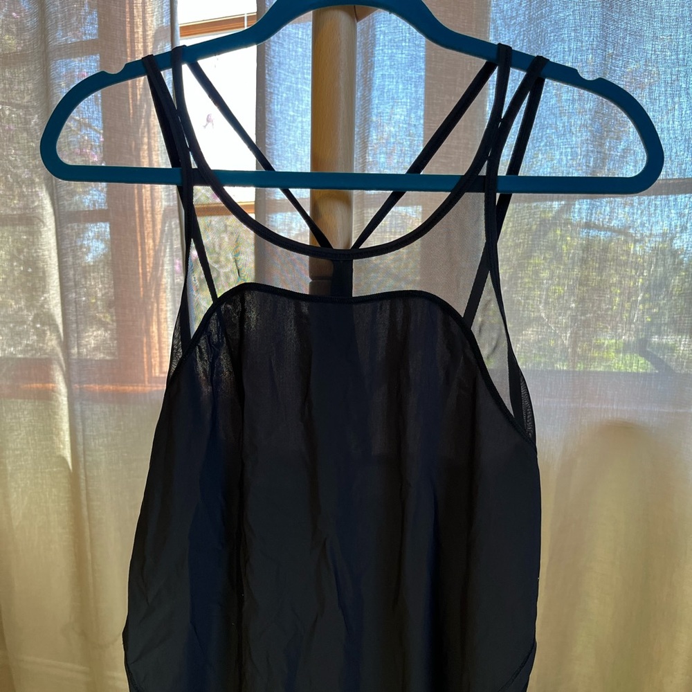 Lululemon top